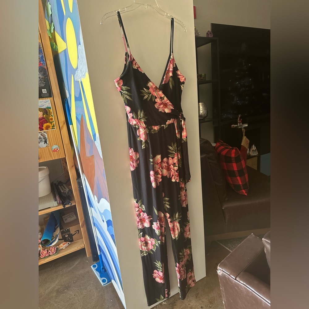 Ladies floral jumper 5 for $25 eligible